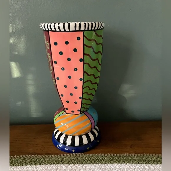 Prospero Vase (HAND PAINTED) - Picture 3 of 11
